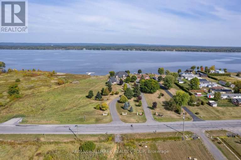 28953409/3285-front-road-s/east-hawkesbury-twp/east-hawkesbury/ontario/K6A2R2_3