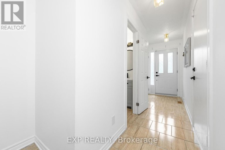 28786280/629-brome-crescent/fallingbrookridgemount/ottawa/ontario/K4A1T9_6