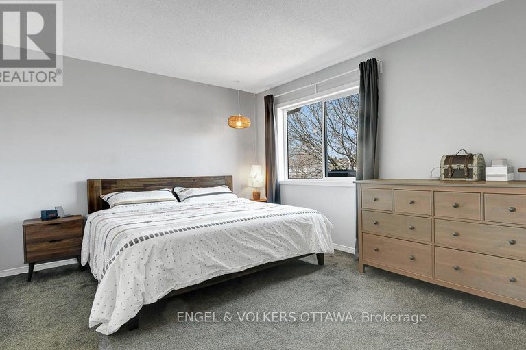 29642313/19-mullcraft-crescent/longfields/ottawa/ontario/K2J4P8_18