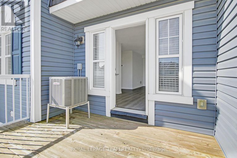 28828874/452-riverboat-heights/half-moon-bay/ottawa/ontario/K2J6K1_25