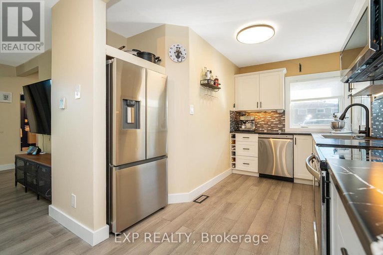 28952548/336-poulin-avenue/britannia/ottawa/ontario/K2B5T8_19
