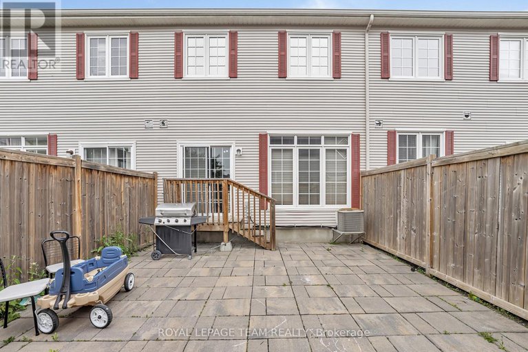 28438755/625-pepperville-crescent/emerald-meadowstrailwest/ottawa/ontario/K2M0E8_27