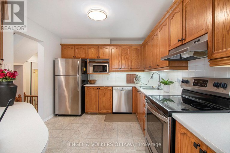28762667/2047-dorima-street/avalon-east/ottawa/ontario/K4A4E8_9