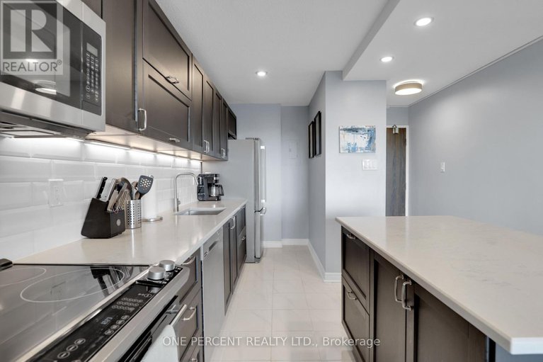 28516764/1408-1785-riverside-drive/riverview-park/ottawa/ontario/K1G3T7_18