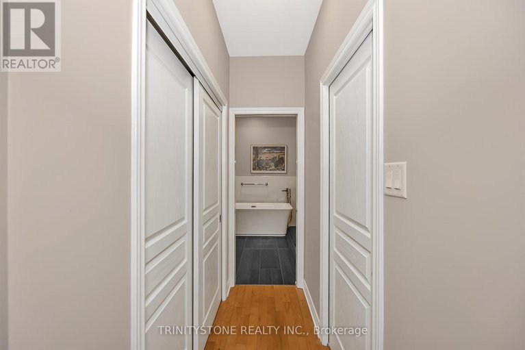 28903888/452-landswood-way/stittsville-south/ottawa/ontario/K2S0A4_24