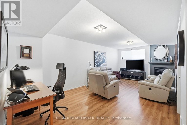 29595630/1600-henri-lauzon-street/chapel-hill/ottawa/ontario/K1C7R6_32