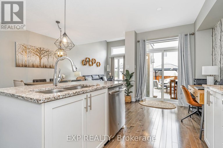 29018596/411-livery-street/emerald-meadowstrailwest/ottawa/ontario/K2V0B5_13