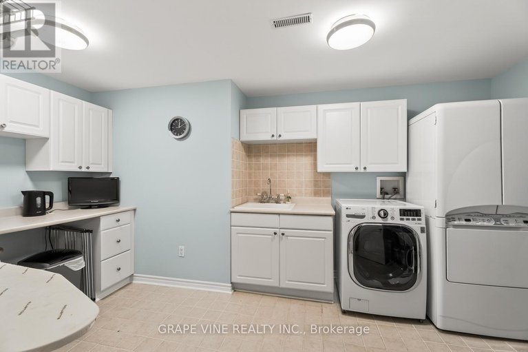 29608378/28-delamere-drive/stittsville-central/ottawa/ontario/K2S1G7_24