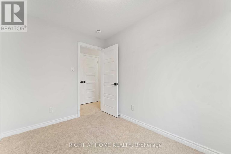 28970786/721-rouncey-road/emerald-meadowstrailwest/ottawa/ontario/K2V0S5_26
