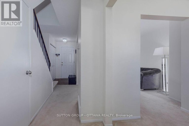28553457/1951-greenvale-lane/chateauneuf/ottawa/ontario/K1C6E2_9