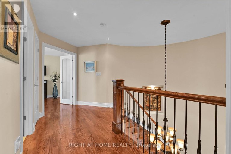 29635424/131-issam-private/ellwood/ottawa/ontario/K1T4B6_20