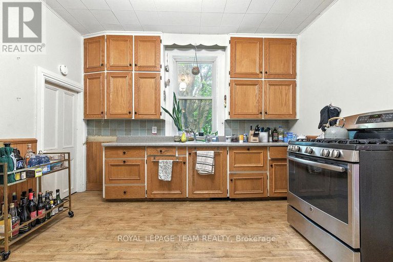 28764656/191-dalkeith-street/pakenham/mississippi-mills/ontario/K0A2X0_13