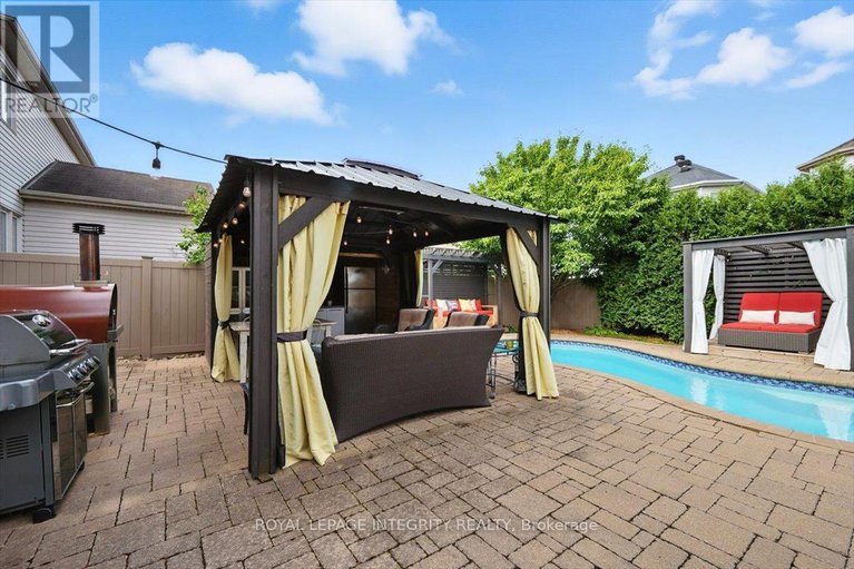 28804578/106-trail-side-circle/springridgeeast-village/ottawa/ontario/K4A5A9_41