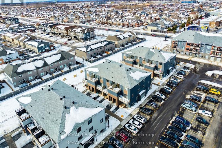 29602830/241-david-lewis-private/avalon-west/ottawa/ontario/K4A5S7_24