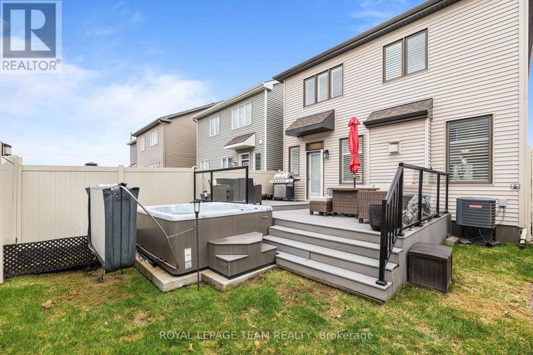 28512161/1135-apolune-street/half-moon-bay/ottawa/ontario/K2J6N8_32
