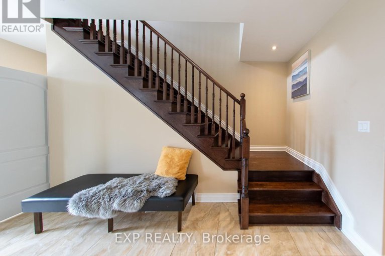 28403297/2754-eagleson-road/btwn-franktown-rd-fallowfield-rd/ottawa/ontario/K2S1B8_22