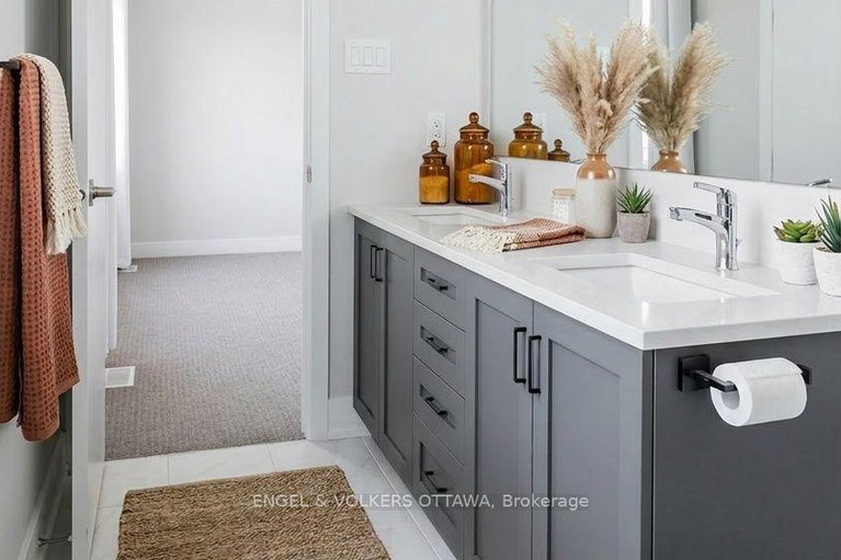 29671644/660-terrier-circle-s/goulbourn-twp-from-franktown-rdsouth-to-rideau/ottawa/ontario/K0A2Z0_13