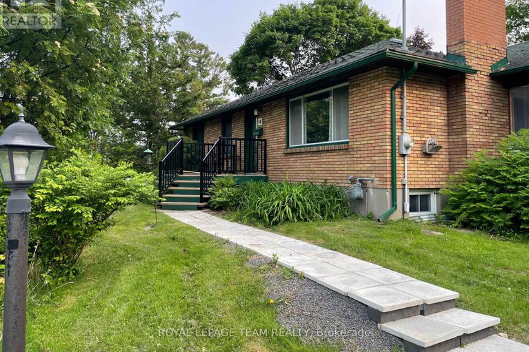 28514430/16-brook-lane/meadowlandscrestview/ottawa/ontario/K2G1R9_1