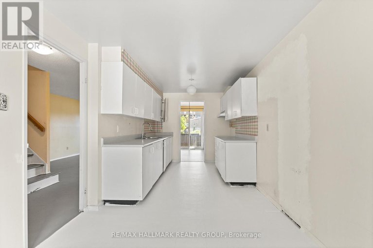 28586632/55-river-garden-private/mooneys-bayriverside-park/ottawa/ontario/K1V1M8_18