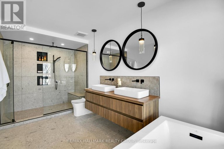 29464753/2167-rice-avenue/woodroffe/ottawa/ontario/K2A0C5_24