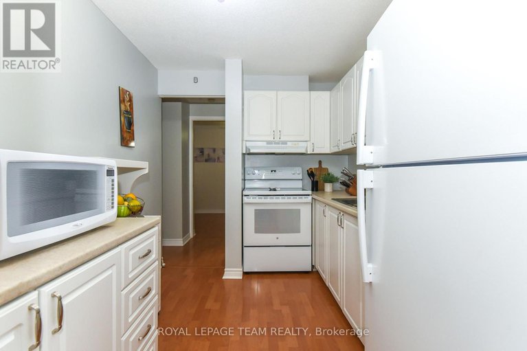 29064089/34-6993-bilberry-drive/convent-glen-north/ottawa/ontario/K1C2C2_9