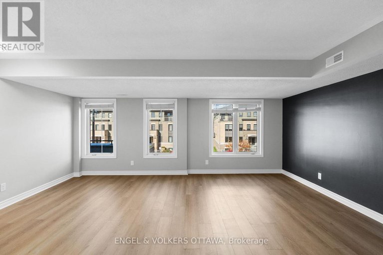 29165857/42-261-titanium-private/convent-glen-north/ottawa/ontario/K1C0A5_10