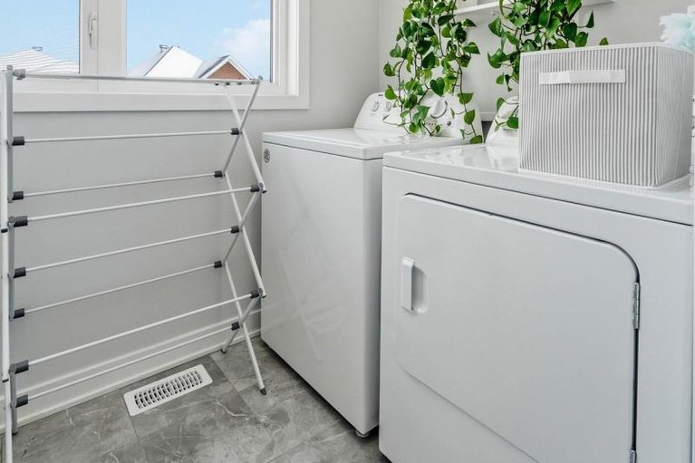 29486773/542-filly-terrace/goulbourn-twp-from-franktown-rdsouth-to-rideau/ottawa/ontario/K0A2Z0_33