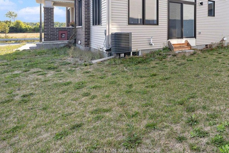 29589396/165-yearling-circle/richmond/ottawa/ontario/K0A2Z0_28