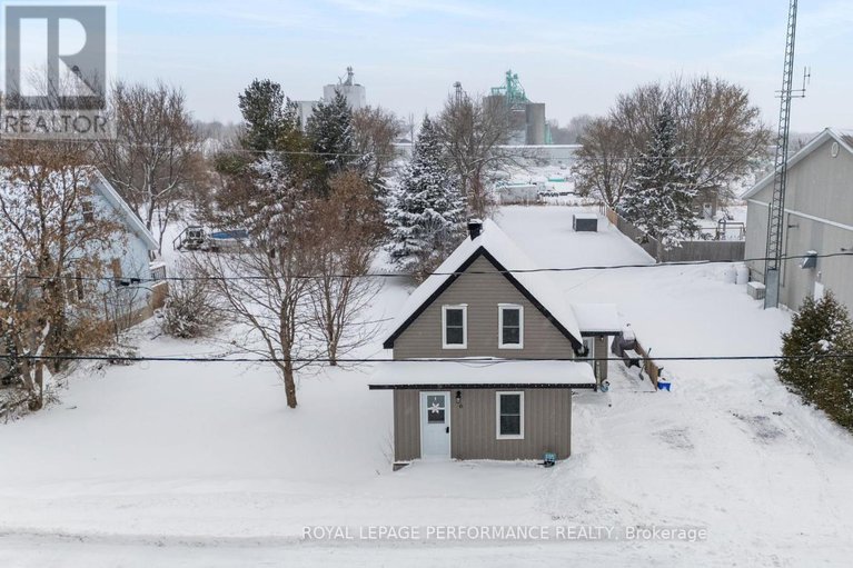 29182653/6-spring-street/maxville/north-glengarry/ontario/K0C1T0_2
