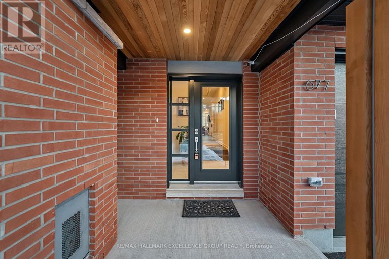 29639073/677-honeydew-street/riverside-southgloucester-glen/ottawa/ontario/K1X0K5_1