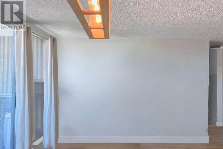 29361990/2002-265-poulin-avenue/britannia/ottawa/ontario/K2B7Y8_9