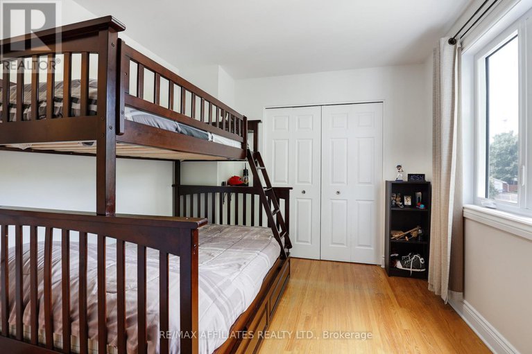 28820218/2347-briar-hill-drive/urbandale-acres/ottawa/ontario/K1H7A7_27
