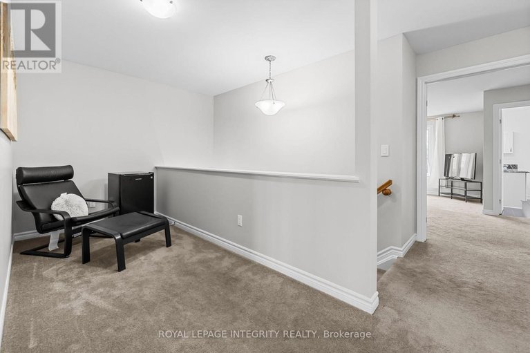 29655323/27-orange-blossom-private/blossom-parkleitrim/ottawa/ontario/K1T0M9_19