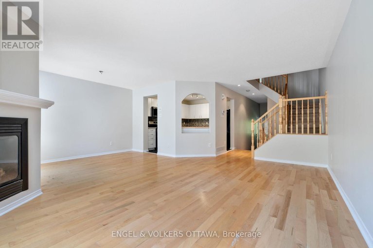 28517729/502-woodchase-street/morgans-grantsouth-march/ottawa/ontario/K2W1J4_12