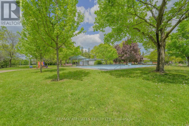 28513866/536-browning-avenue/riverview-park/ottawa/ontario/K1G0T4_50