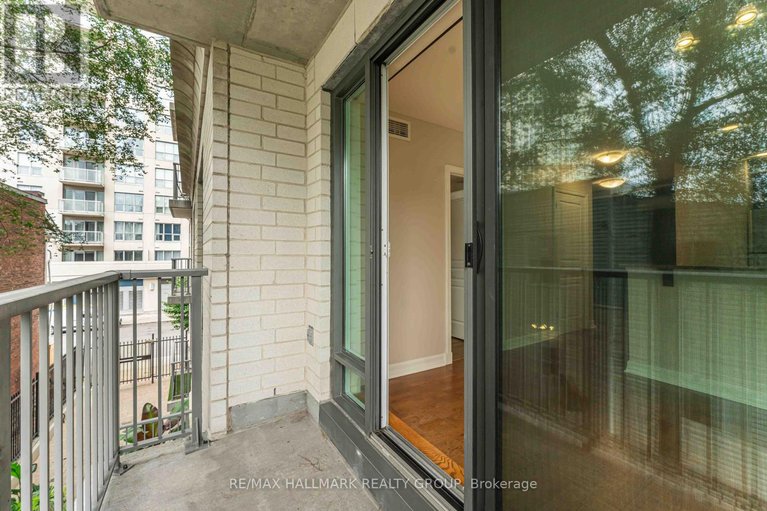 28869010/204-200-besserer-street/sandy-hill/ottawa/ontario/K1N0A7_30