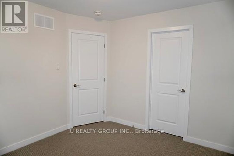 29048683/639-corporal-private/blossom-parkkemp-parkfindlay-creek/ottawa/ontario/K1X0M7_20