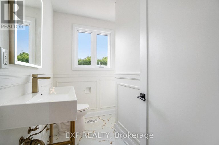 28435442/41-barnes-crescent/leslie-park/ottawa/ontario/K2H7C1_13