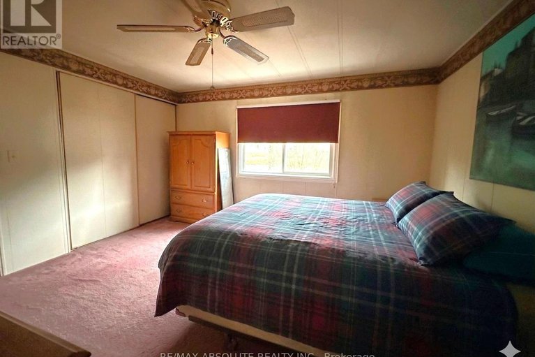 29619263/235-poole-street/mcnabbraeside-twps/mcnabbraeside/ontario/K7S1J1_9