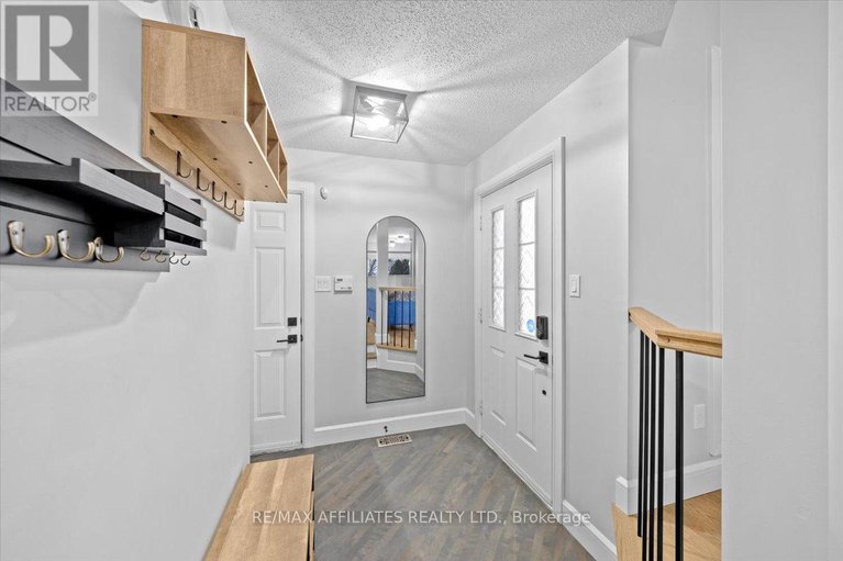 29171226/2065-breezewood-street/springridgeeast-village/ottawa/ontario/K4A4R8_2