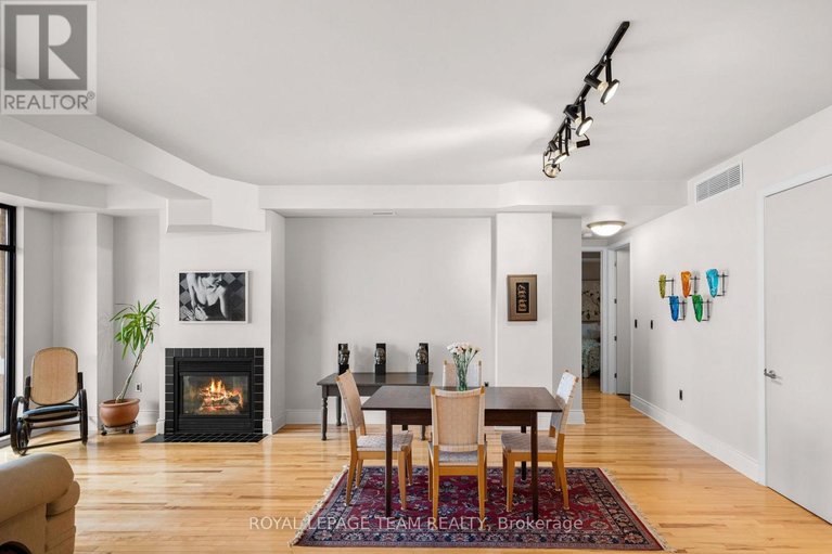 29563752/202-260-besserer-street/sandy-hill/ottawa/ontario/K1N1J3_9