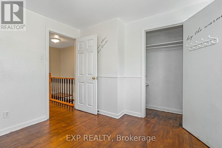 29055191/646-borthwick-avenue/castle-heightsrideau-high/ottawa/ontario/K1K2L9_16