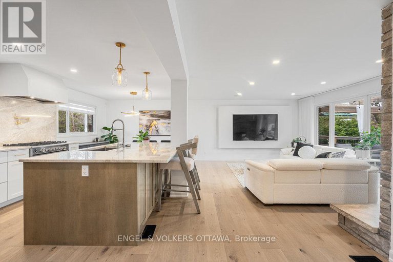 28298907/953-fairlawn-avenue/mckellar-heightsglabar-park/ottawa/ontario/K2A3S7_8