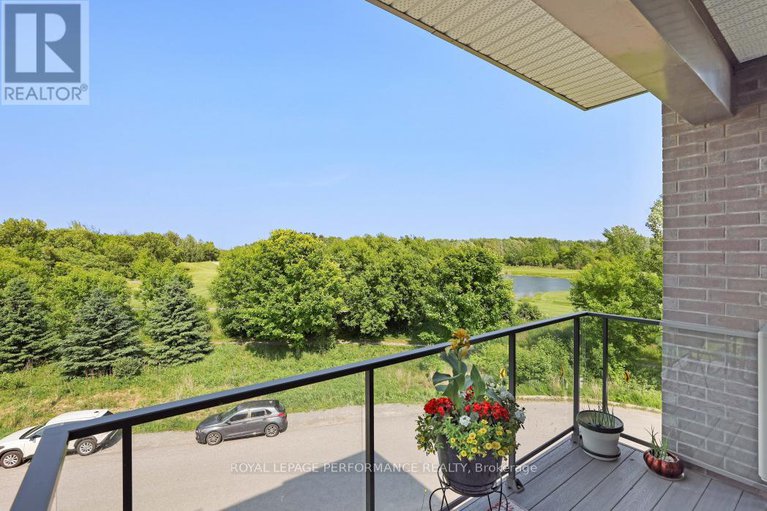 28530470/unit-308-280-herzberg-road/morgans-grantsouth-march/ottawa/ontario/K2A1H1_32