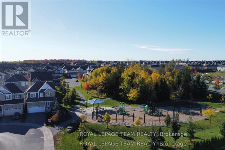 29099076/939-whimbrel-way/half-moon-bay/ottawa/ontario/K2J6C5_49