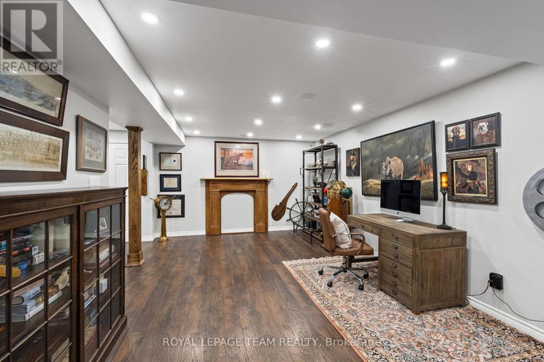 29403241/5557-pettapiece-crescent/manotick-village-manotick-estates/ottawa/ontario/K4M1C5_41