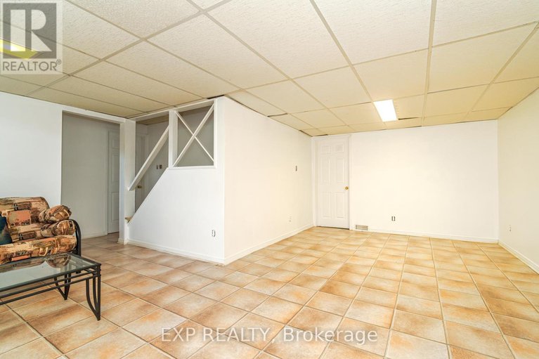 28550236/184-des-pins-place/queenswood-heights-south/ottawa/ontario/K1E2T5_27