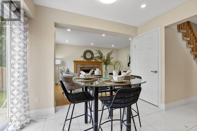 28518231/19-notman-way/hunt-club-park/ottawa/ontario/K1G4P6_13
