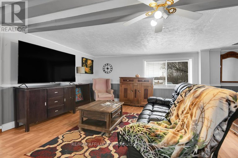 29112425/4872-nine-mile-road/south-glengarry-charlottenburgh-twp/south-glengarry/ontario/K0C1S0_15