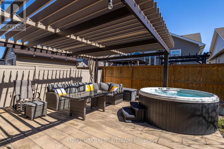 29636459/865-tewin-circle/camelot/ottawa/ontario/K4A1K1_41